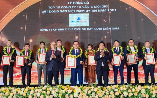 Đất Xanh Miền Nam đạt Top 10 công ty BĐS Việt Nam uy tín năm 2021