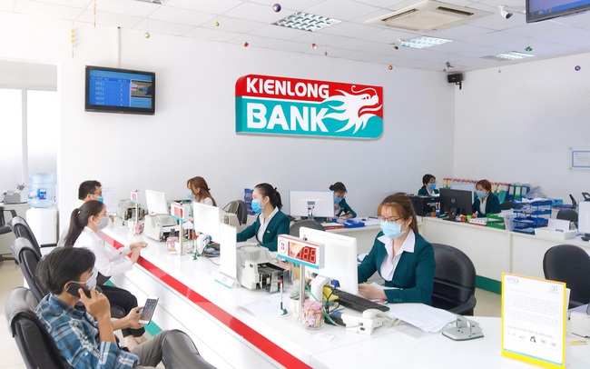 Kienlongbank thay chủ tịch HĐQT, đã bán lượng lớn cổ phiếu Sacombank trong tháng 1
